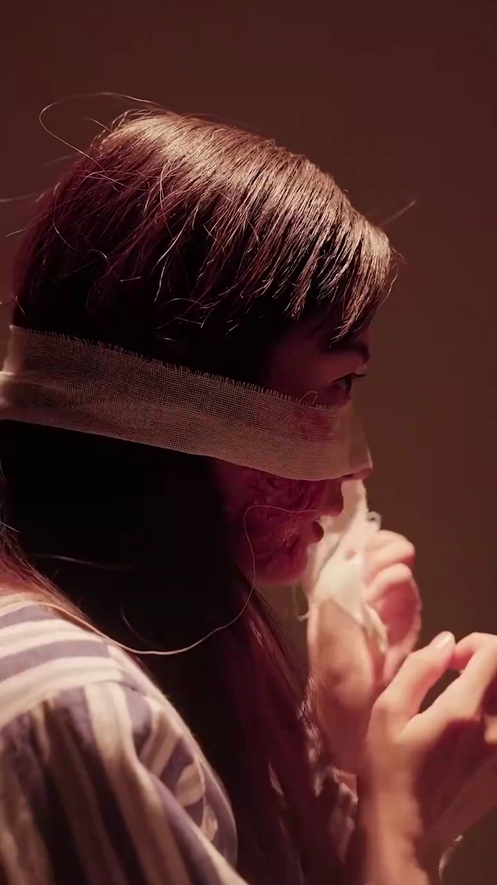 Bringing Back the Hidden WifePhoto