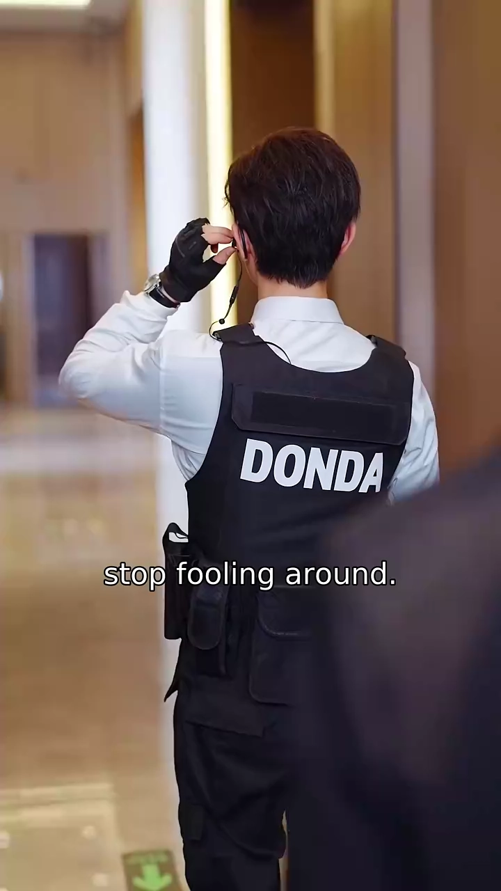 Love After The Echo Of BetrayalPhoto