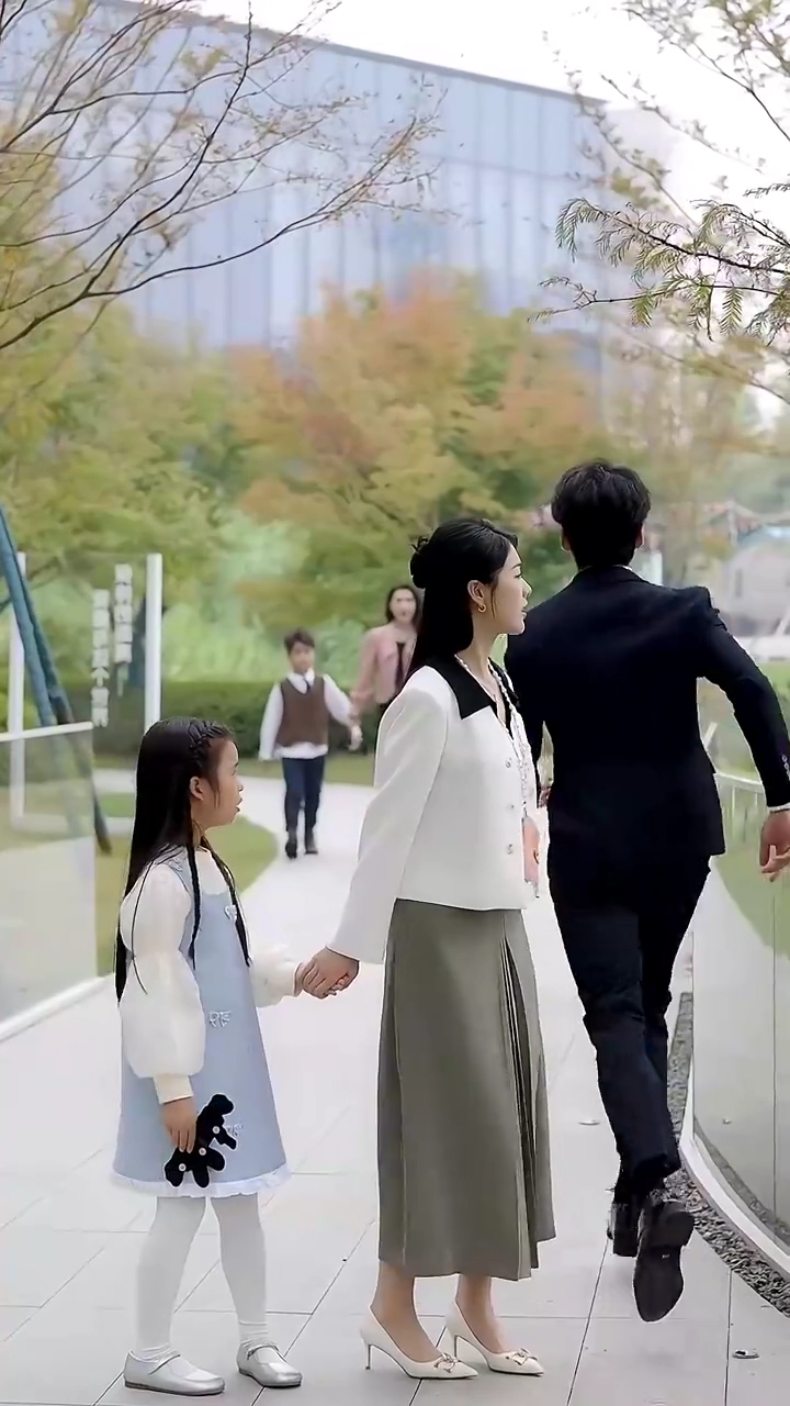 The Masked Diva's SecretPhoto