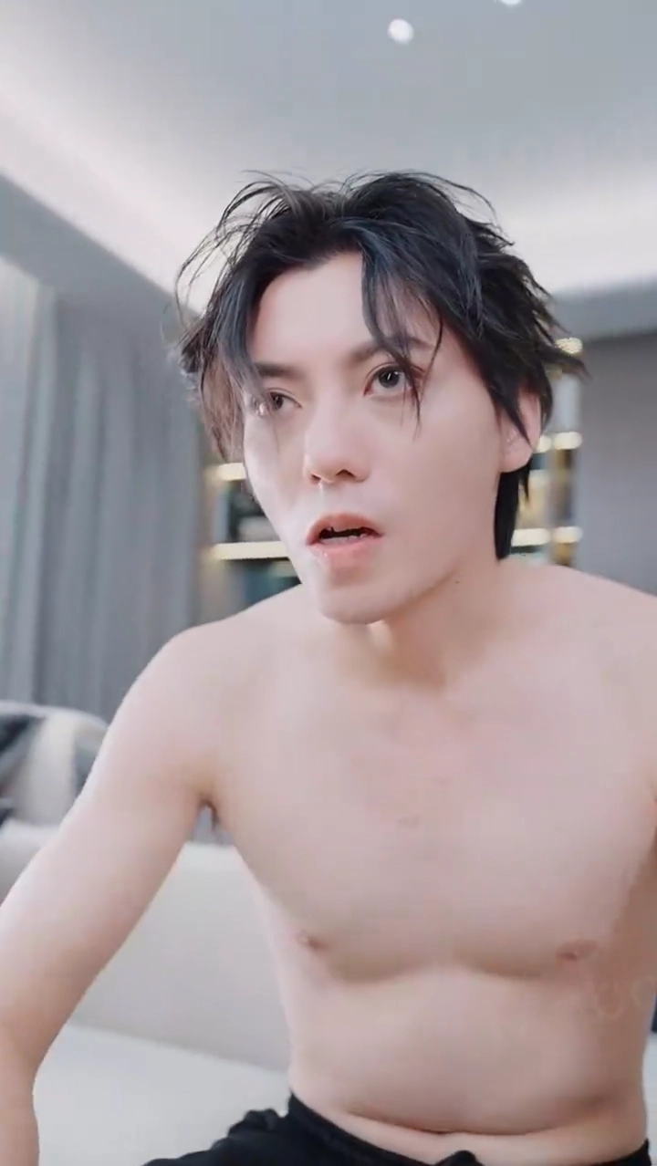 Reborn: Secrets of My WifePhoto