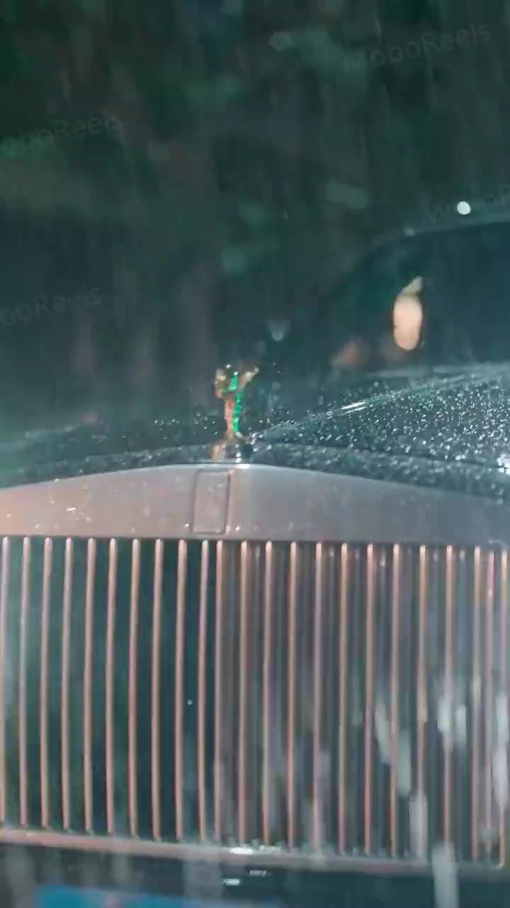 Escaping the Mirage of LovePhoto