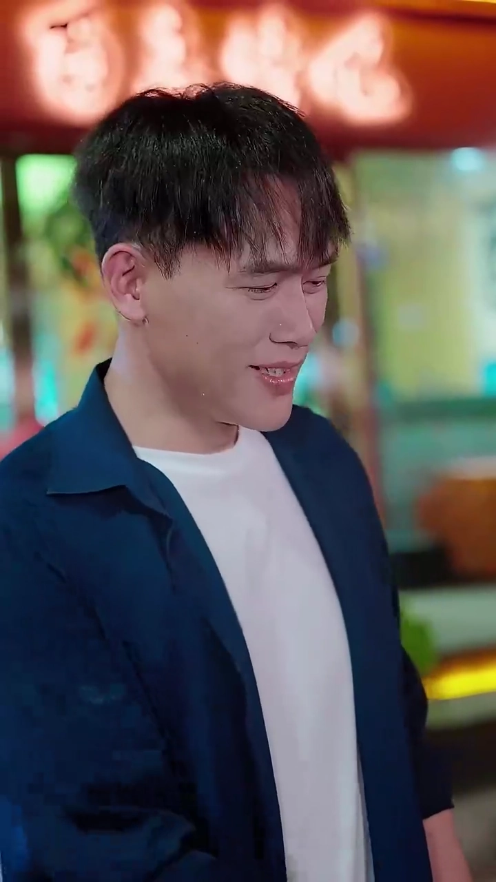 The Rise Of A CommonerPhoto