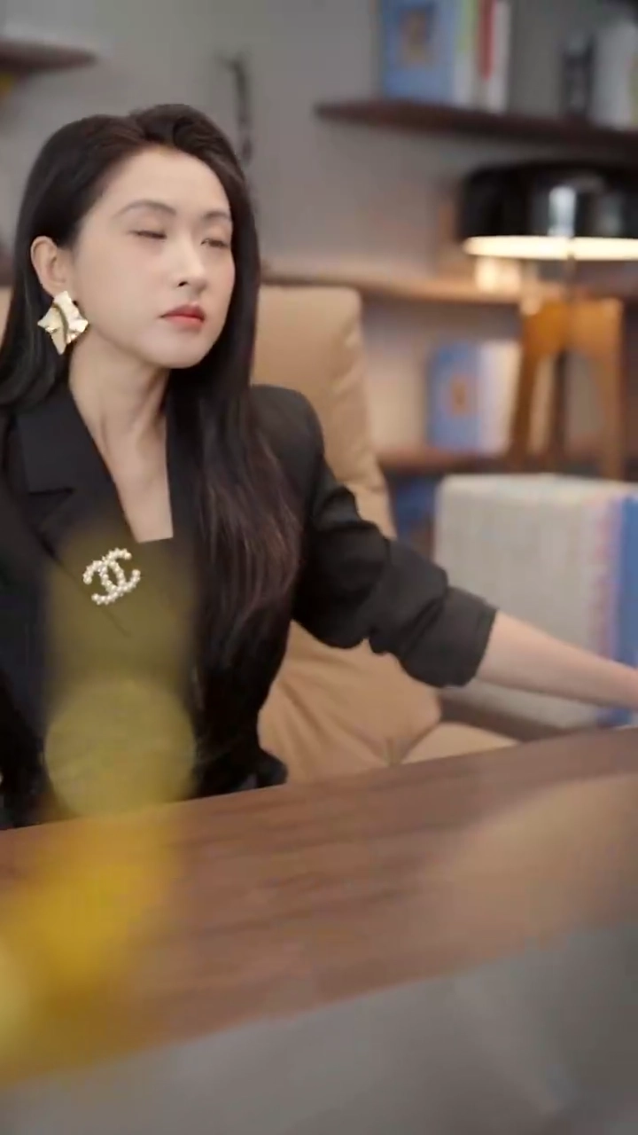 [Versão Dublada] A Tristeza do Diamante AzulFoto