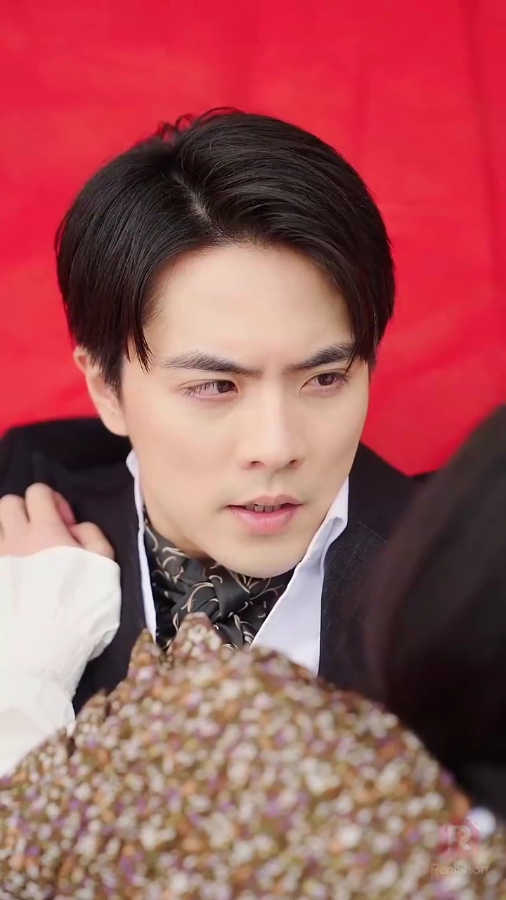 CEO, Aquele Estagiário é, Na Verdade, Sua EsposaFoto