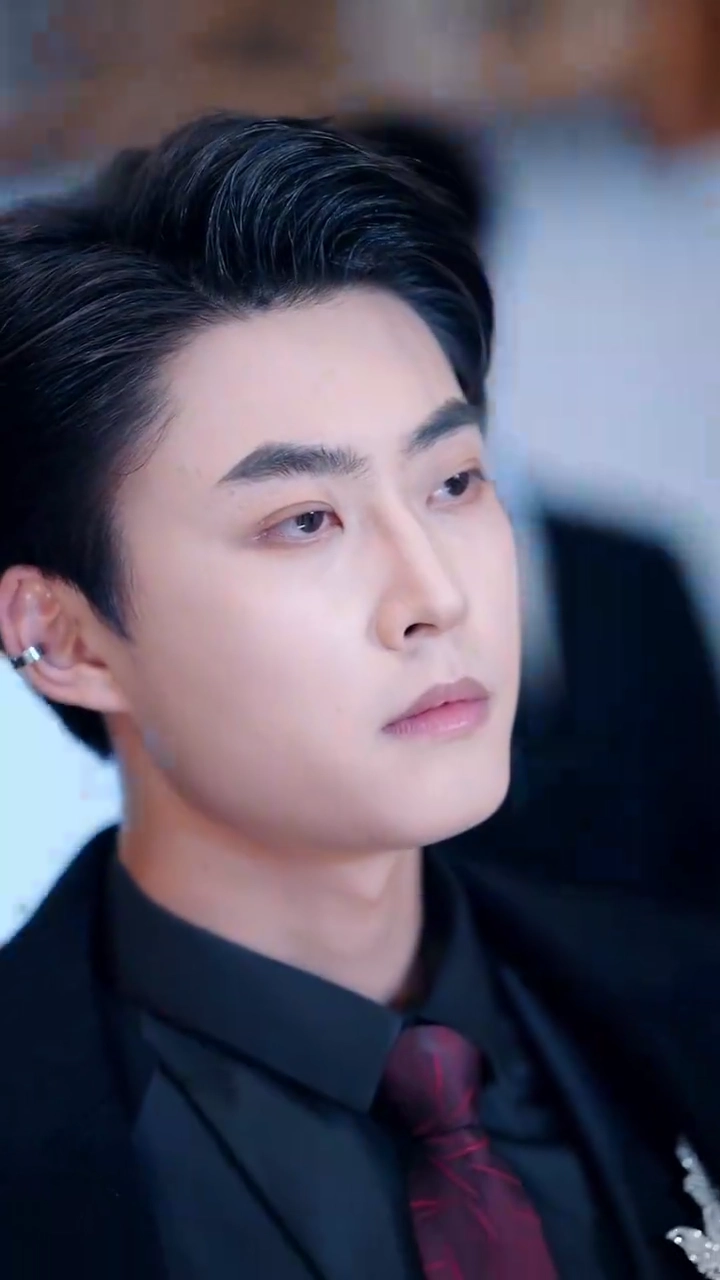 [Versão Dublada] Dez Anos de Obsessão, Um Passo para a RuínaFoto