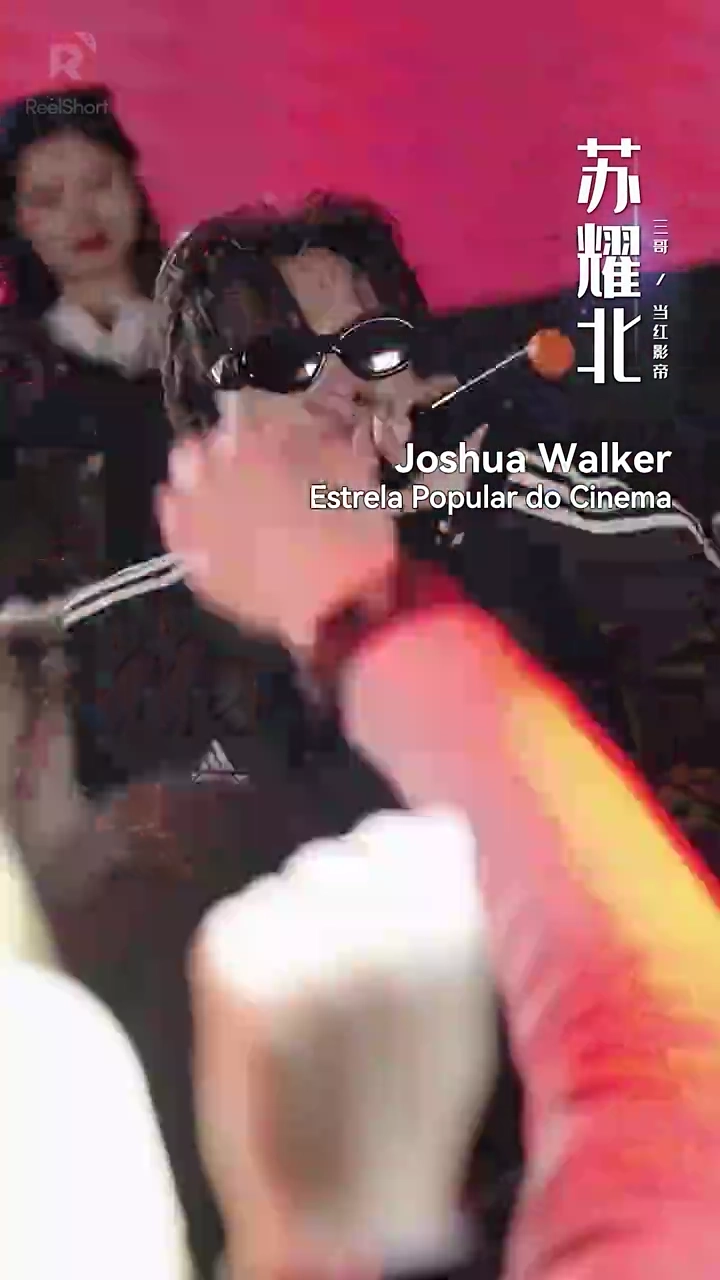 Após o Término, Mimada por Três Irmãos PoderososFoto