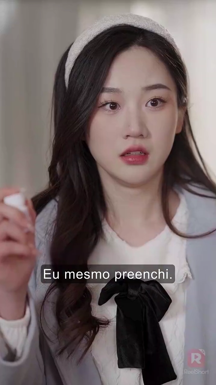 Após o Término, Mimada por Três Irmãos PoderososFoto