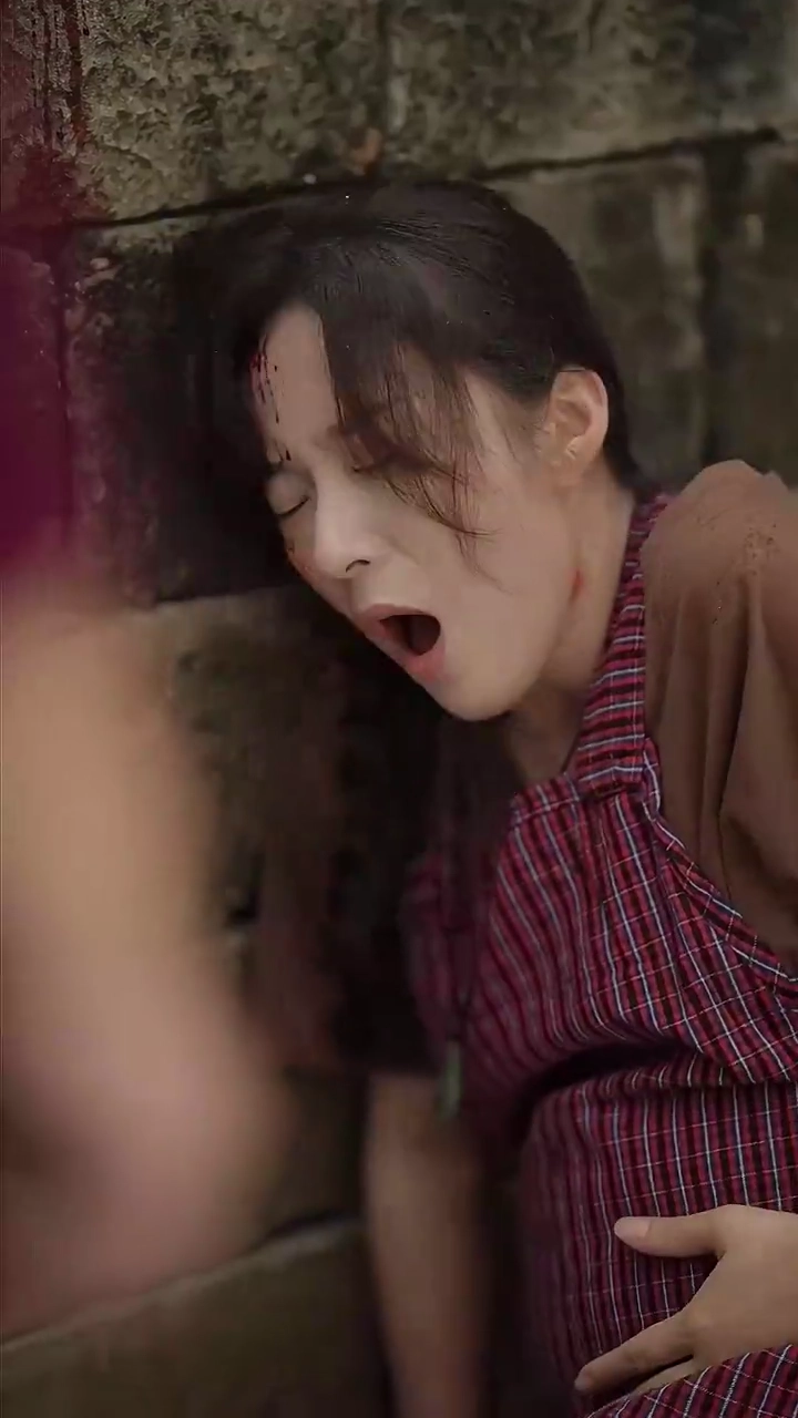 ครึ่งชีวิตที่พลัดพรากรูปภาพ