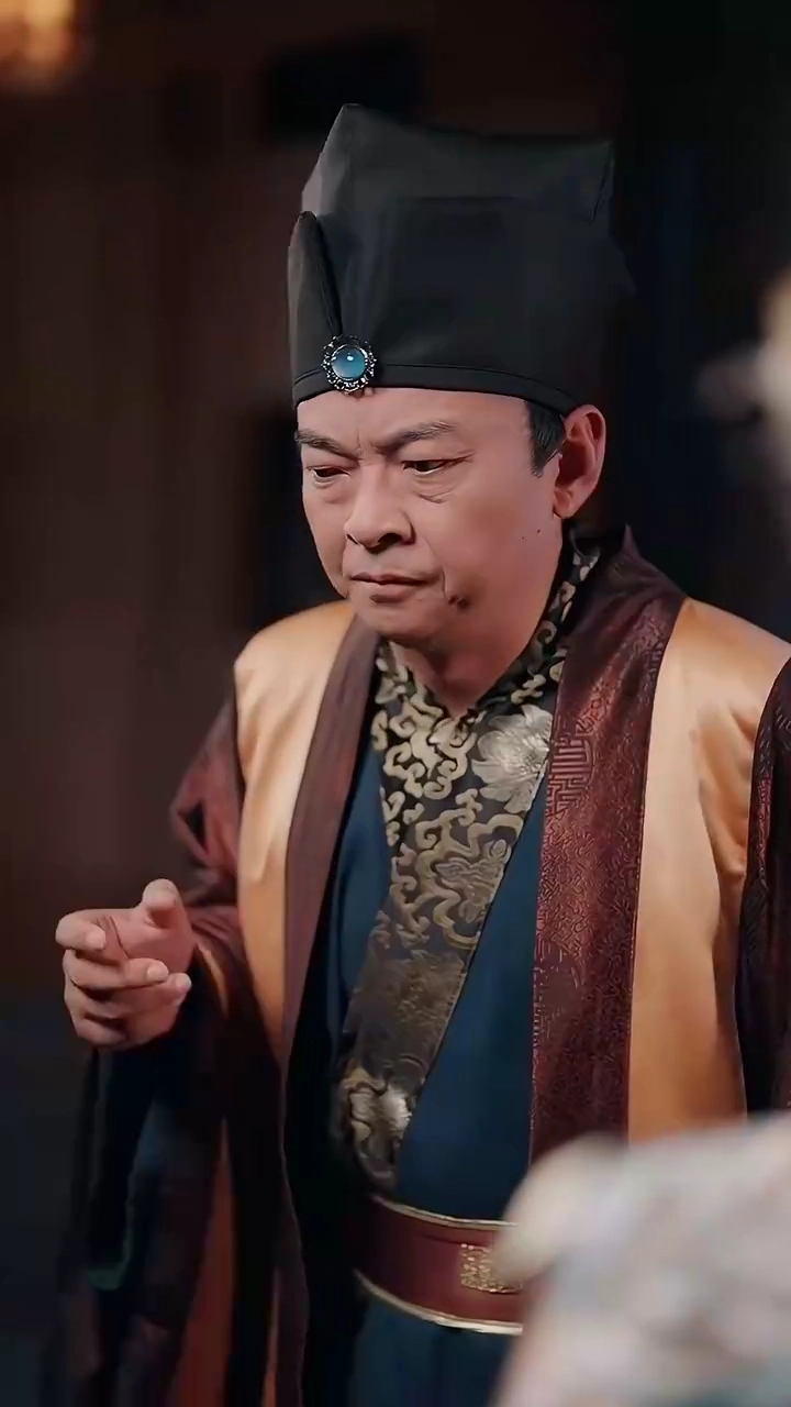 帝の恋と、選ばれし駒の運命写真