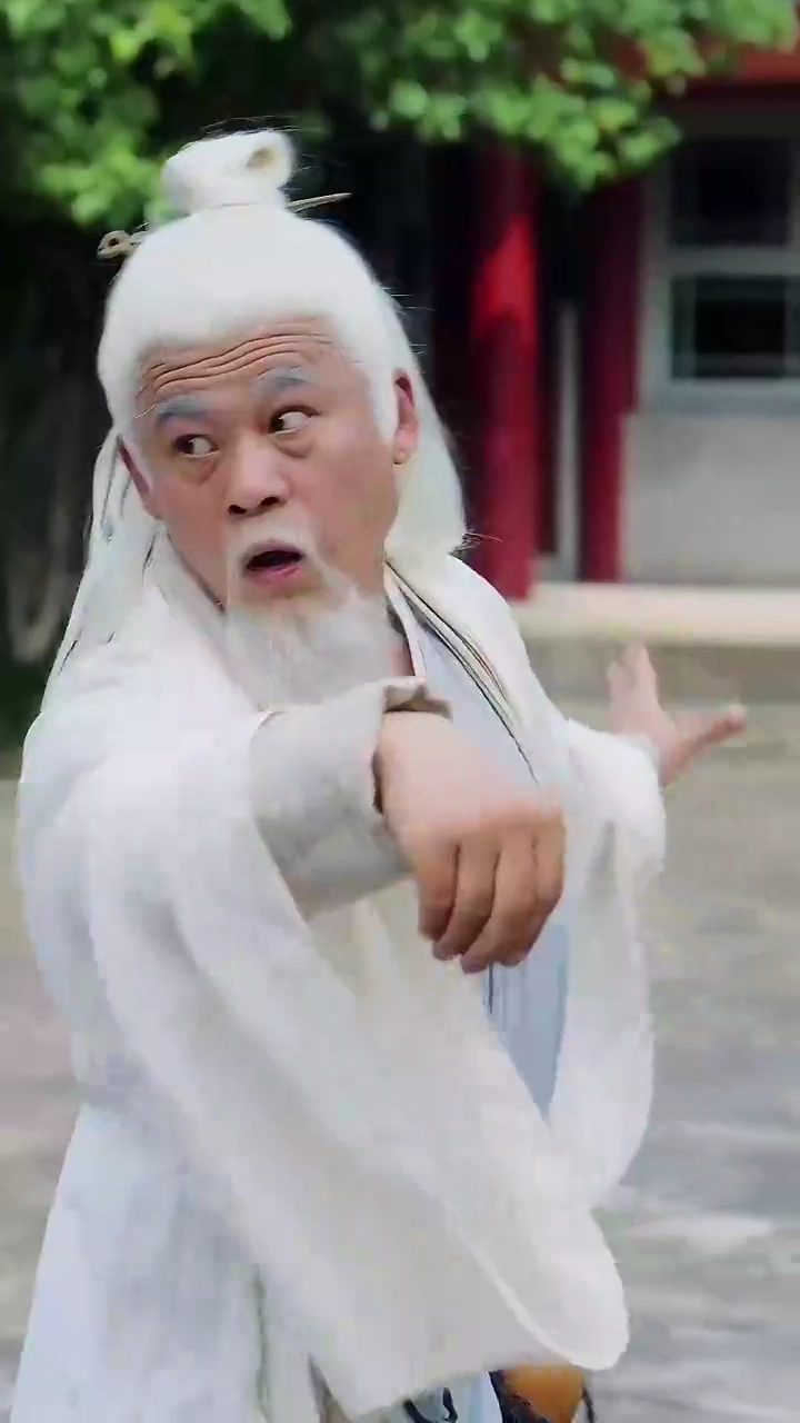 天然妻は添い寝で修行中！？写真