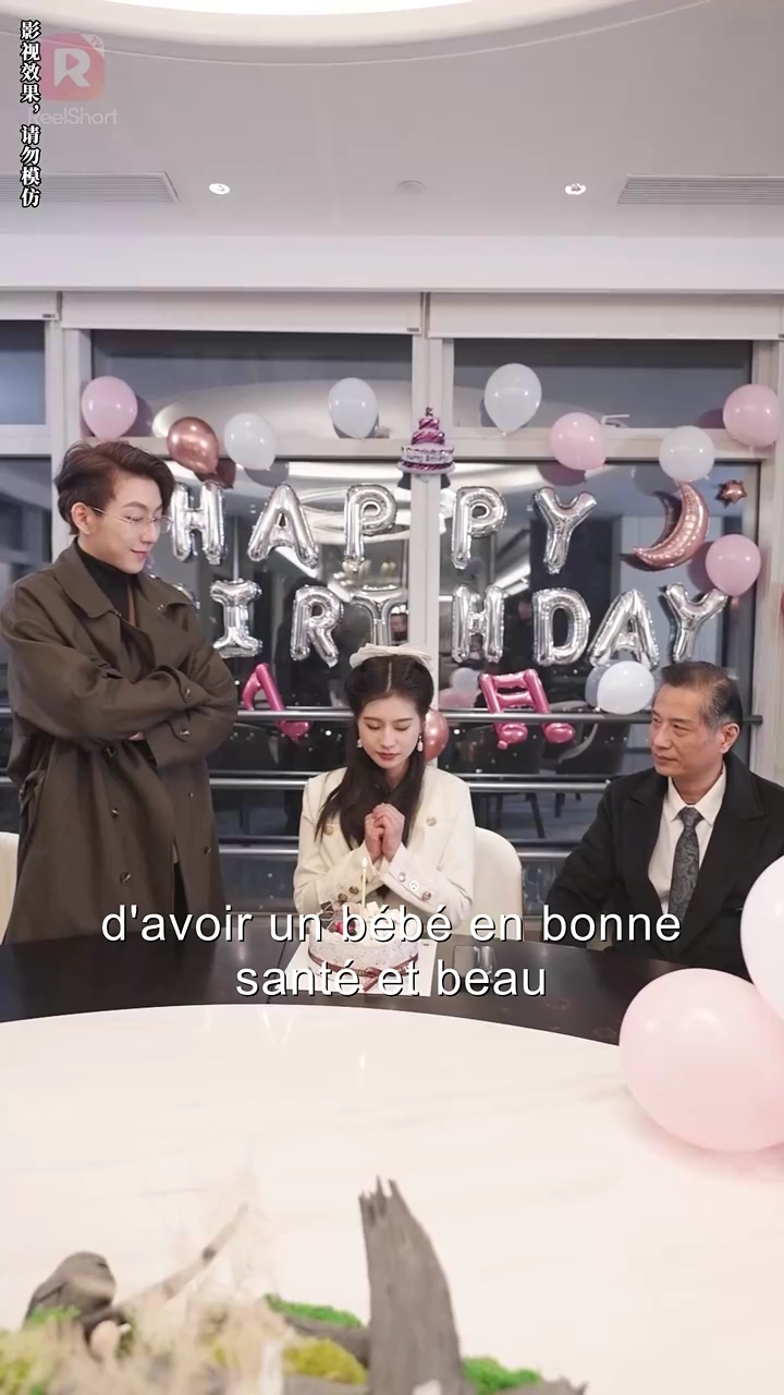 Mon Ex-Femme S'Épanouit Après Notre DivorcePhoto