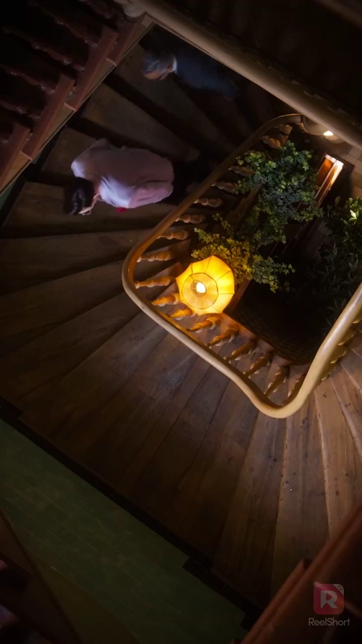 D'un mannequin séduisant à un PDG milliardairePhoto