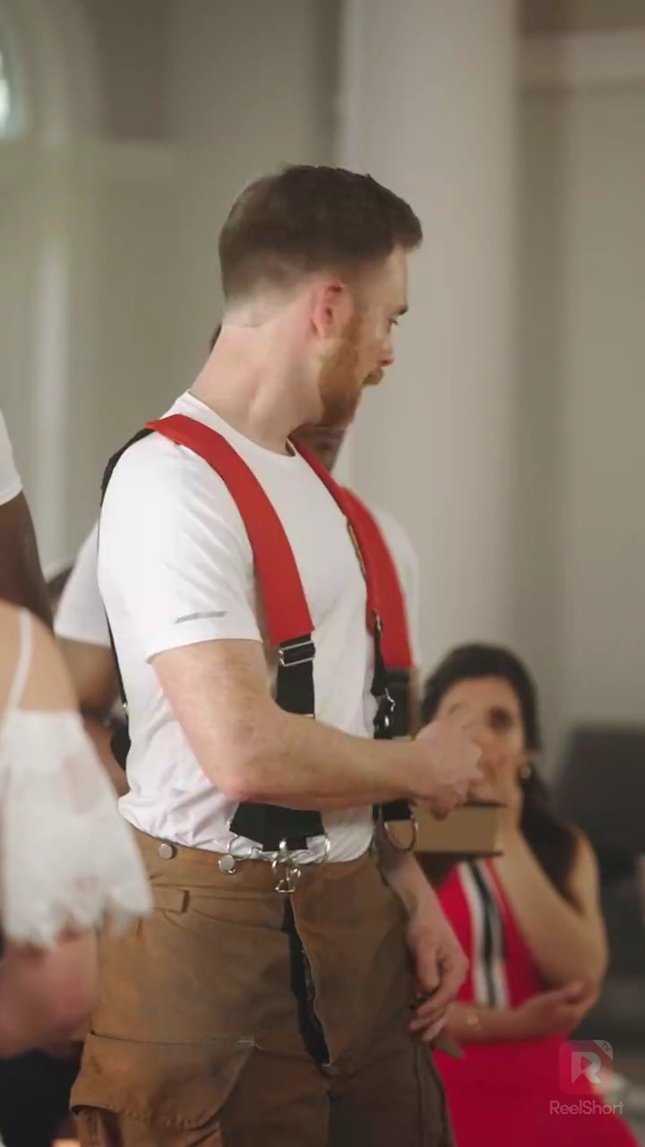 Mon Fiancé Pompier Disparu, Revenu MilliardairePhoto