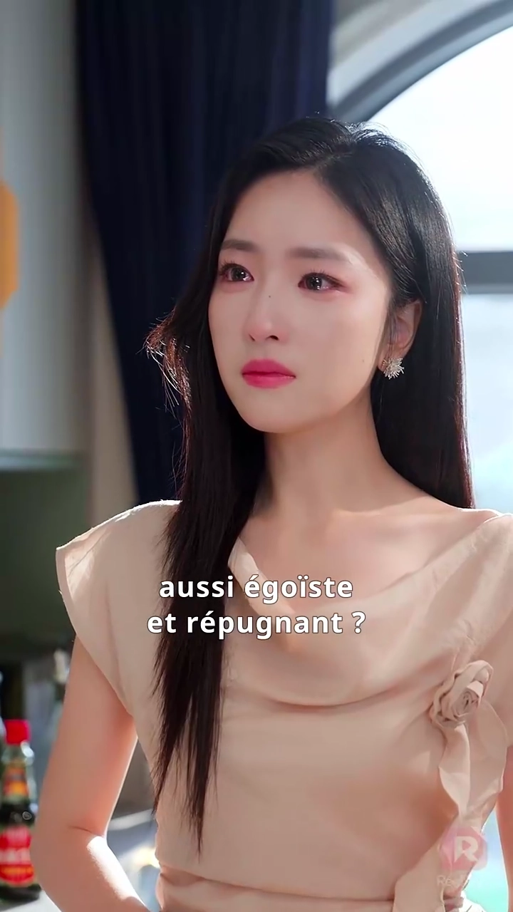 Divorcée, Dévouée et DominatricePhoto