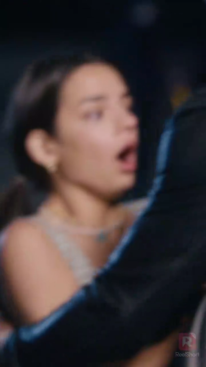 Renaître Dans Les Bras D'un MafieuxPhoto