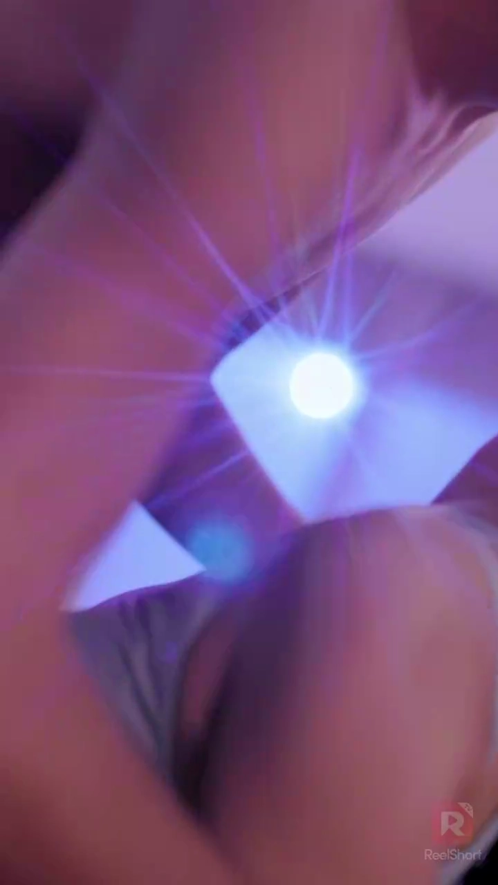 Son oiseau en cagePhoto