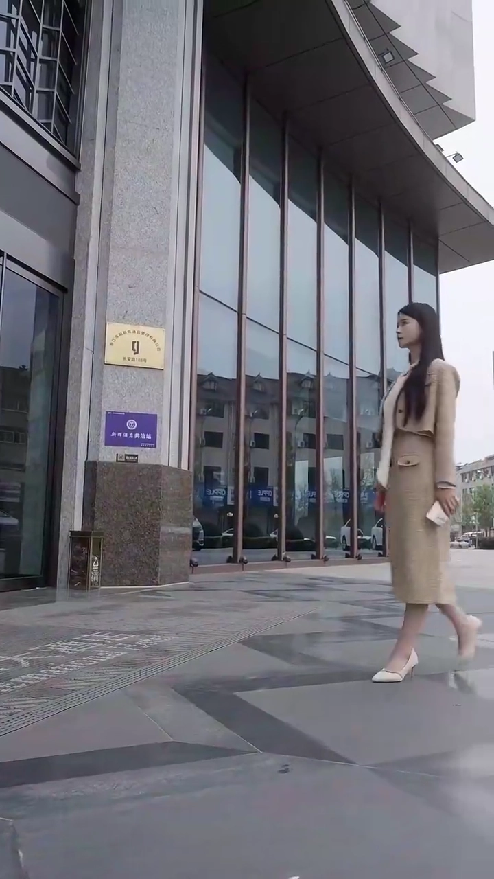 許されぬ結婚写真