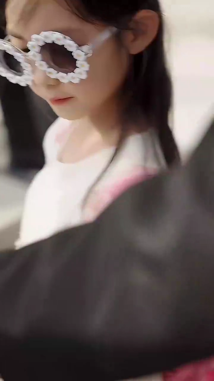 深い闇の愛しき敵写真