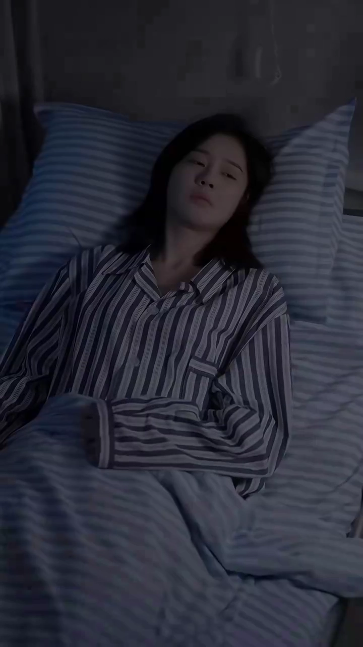 命がけの婚約写真