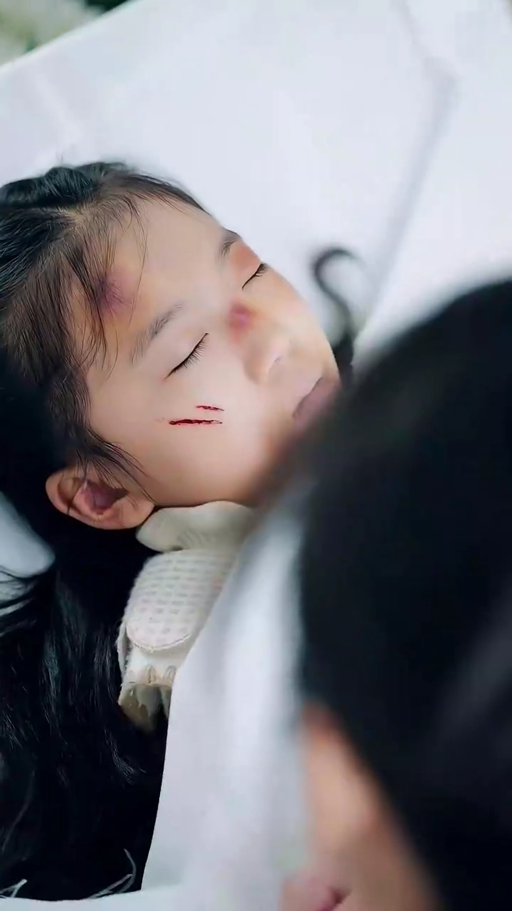 嘘じゃない！娘が棺桶にいるんだ！写真