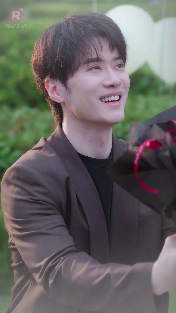 ขอคืนดี? เสียใจด้วย ฉันเจรจางาน ไม่เจรจาใจรูปภาพ