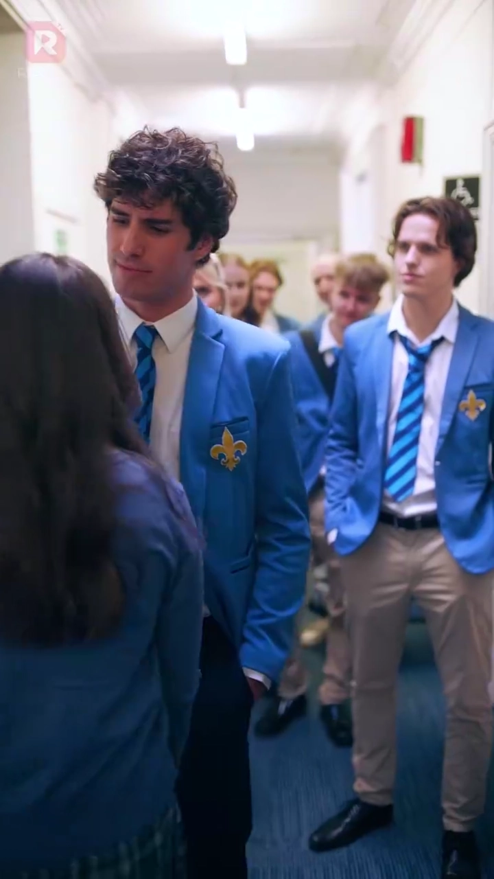 พี่เลี้ยงของนายอันธพาลสุดฮอตรูปภาพ