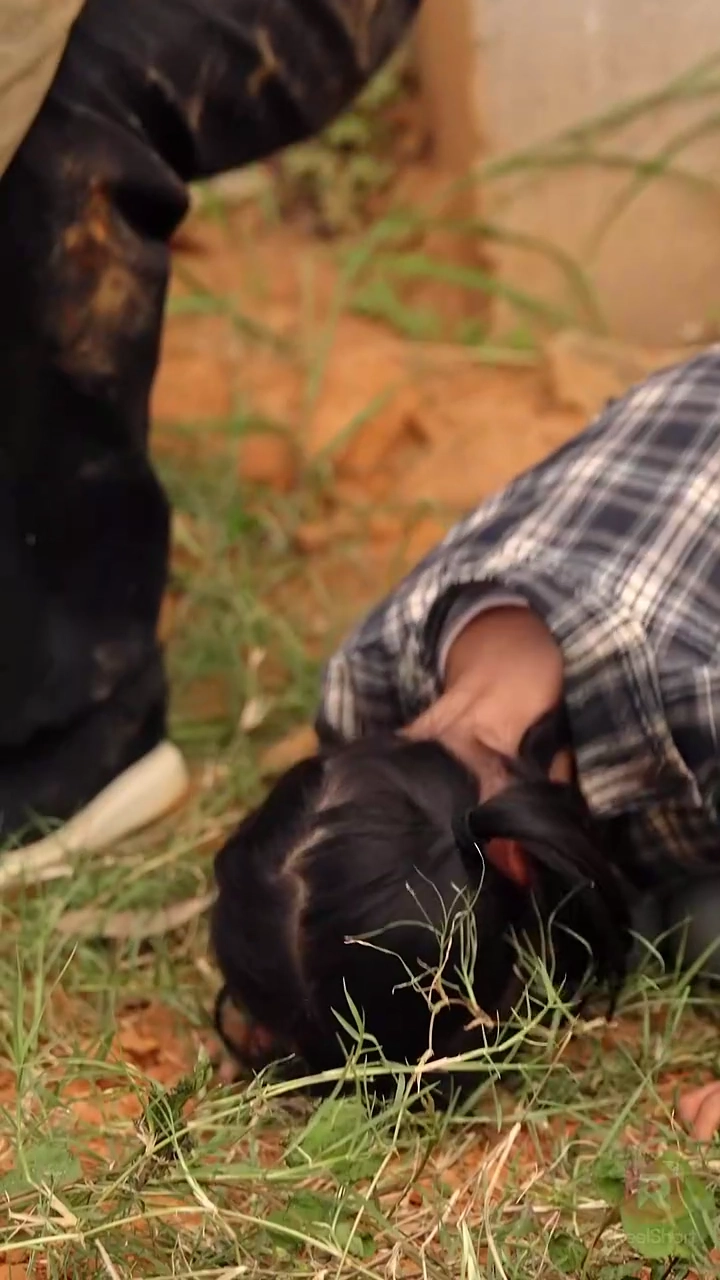 รักในห้วงลึกรูปภาพ