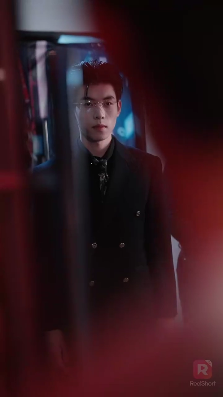 จุมพิตแห่งอันตรายรูปภาพ