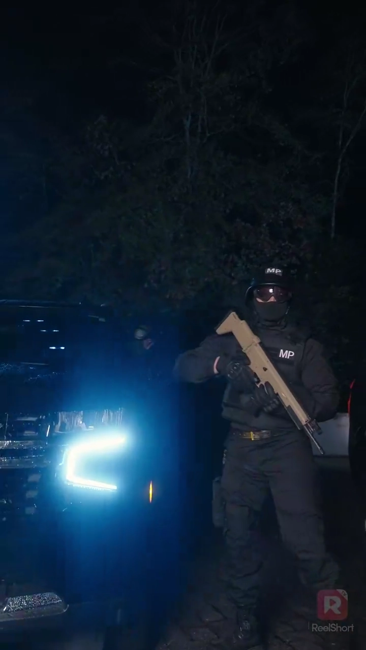 (พากย์) เงิน ปืน และคริสต์มาสสุดหรรษารูปภาพ