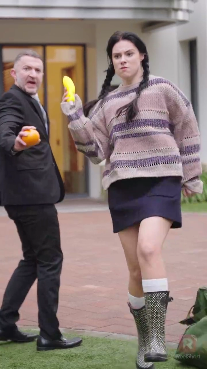 รักต่างชนชั้น จากบ้านนาไปสู่เศรษฐีรูปภาพ