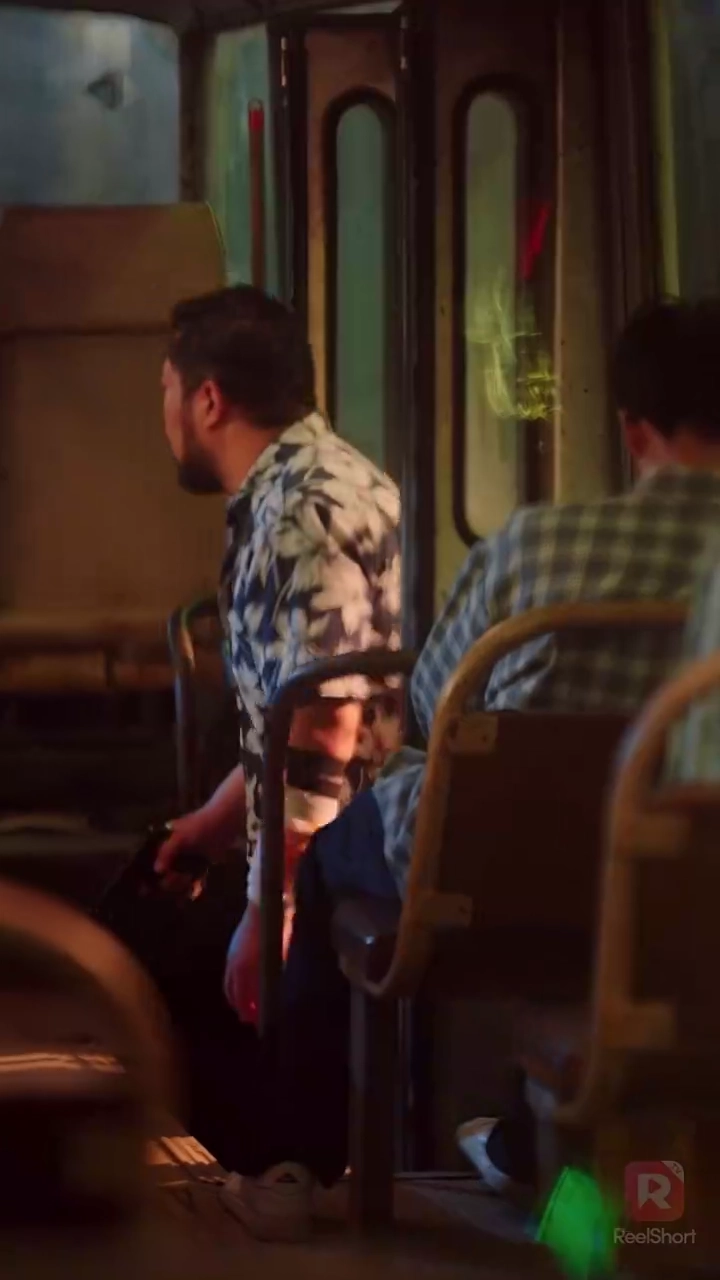 พ่ายรักหมอคนสวยรูปภาพ