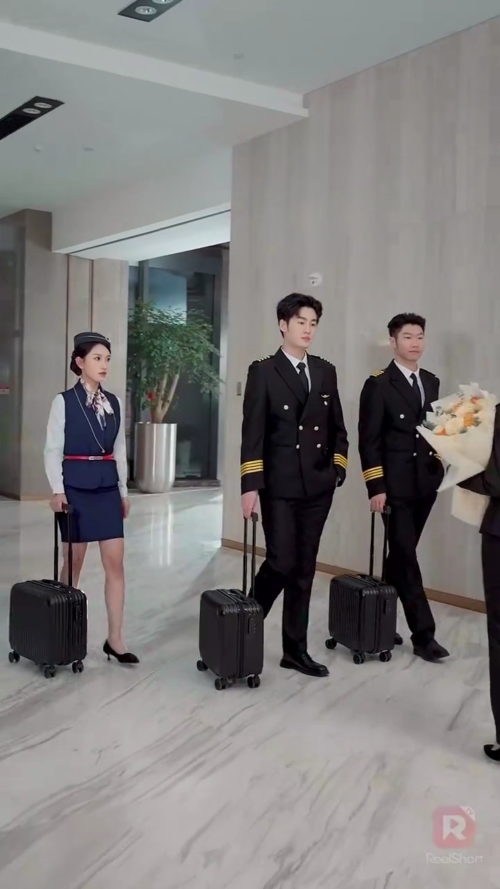 รักยังค้างบนรันเวย์รูปภาพ