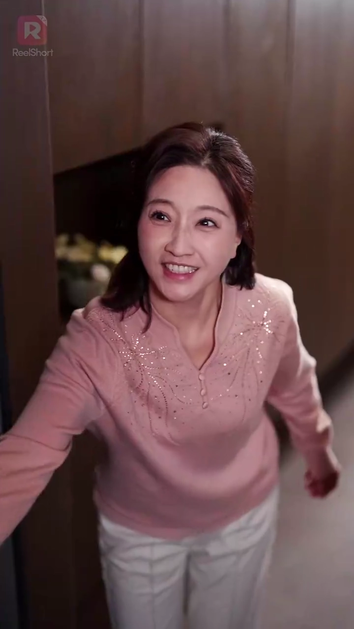 ทิ้งสามีขยะไป เปลี่ยนเป็นราชินีแฟชั่นรูปภาพ