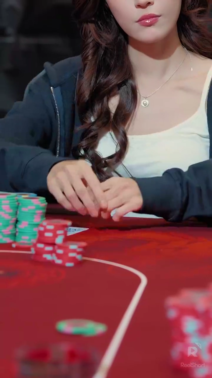 女王の帰還 世界を失っても君を写真