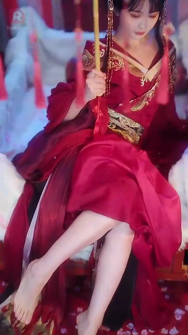 悪役令嬢、ラスボスを飼い慣らす写真