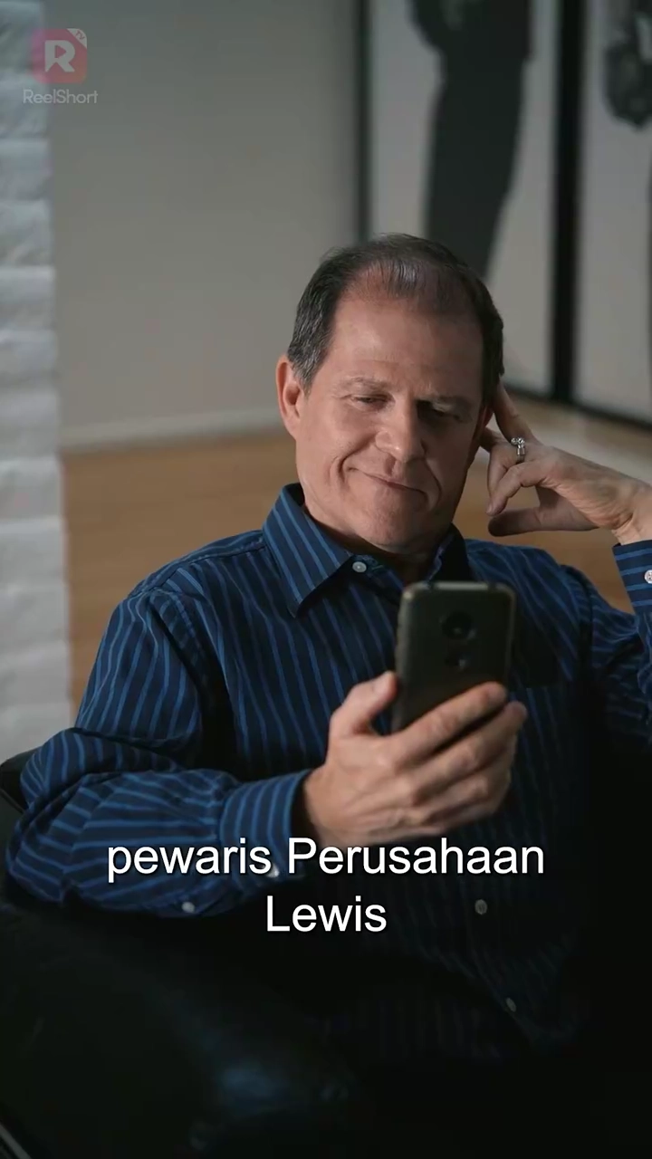 Suami Jahat Kaya, Tolong Bangunfoto