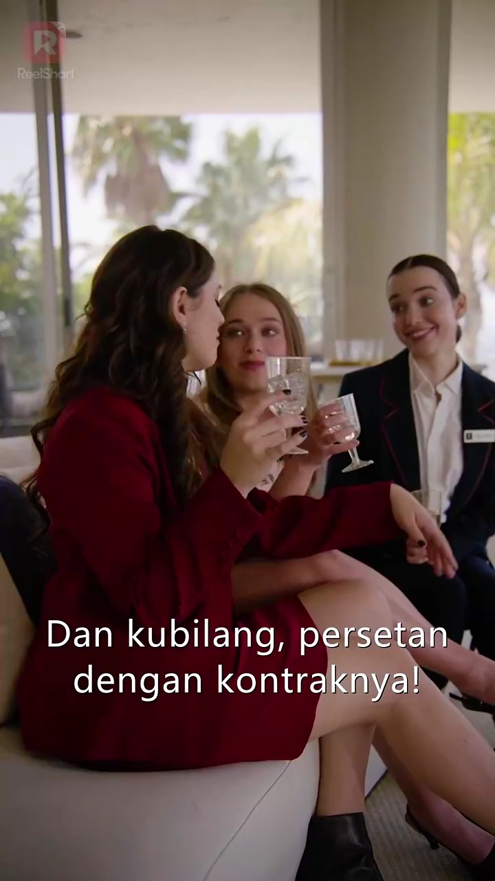 Jangan Ganggu: Bos Wanita Berdisguis!foto