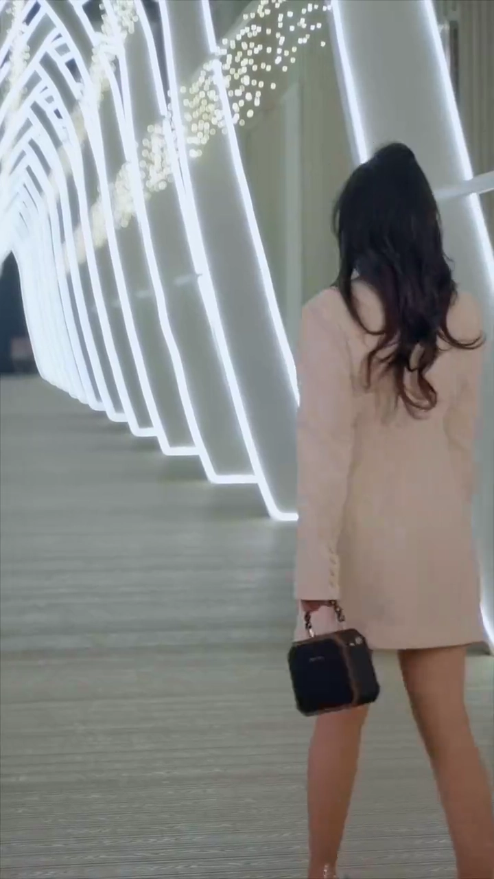 [Versi suara dubbing] Jatuh Cinta Setelah Pernikahanfoto