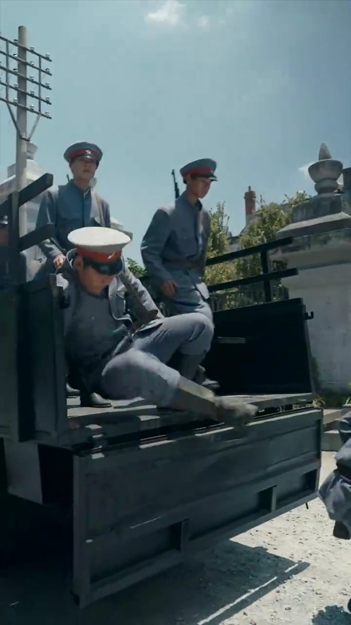 [Versi suara dubbing] Tangisan Kekeluargaan: Anak Perempuan Tersembunyi Jenderalfoto