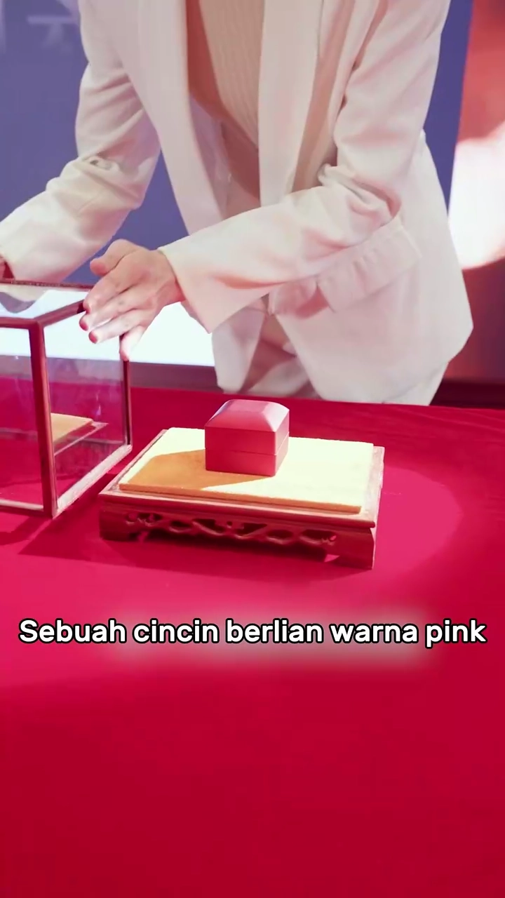 Mohon Belas Kasihan, Mantan Suamikufoto