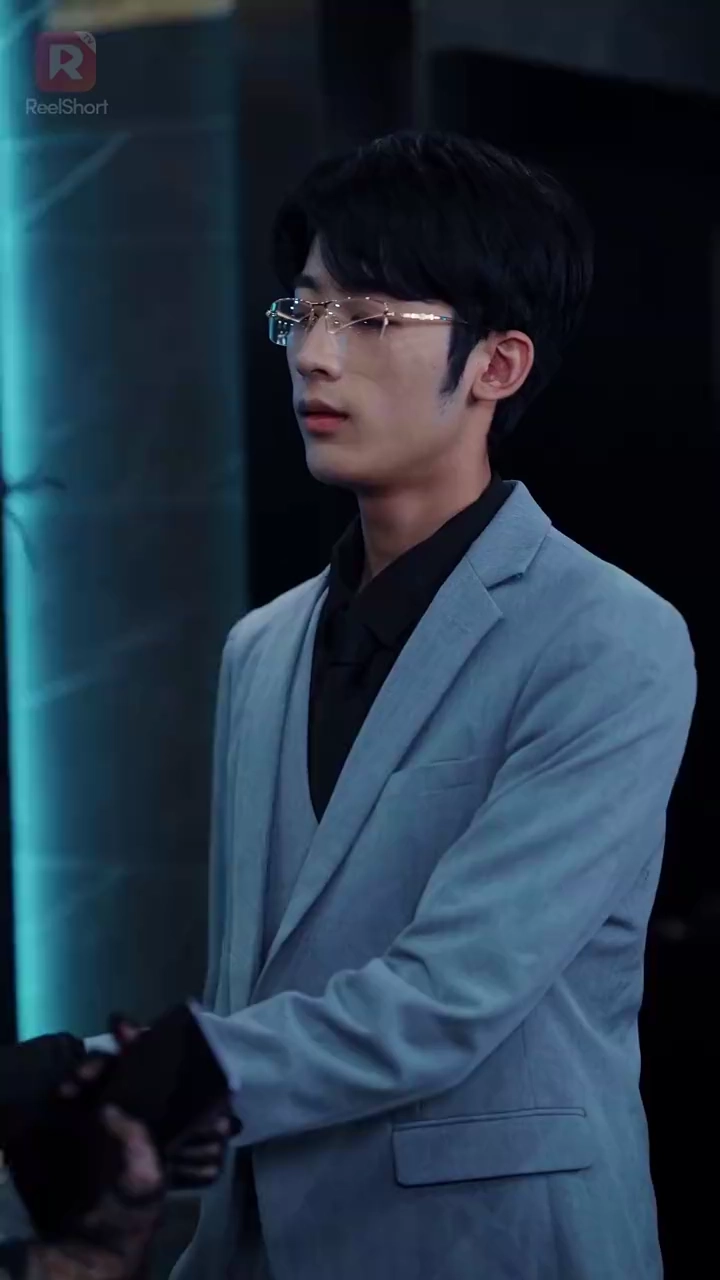 หย่ากันอย่างไม่คาดฝันรูปภาพ