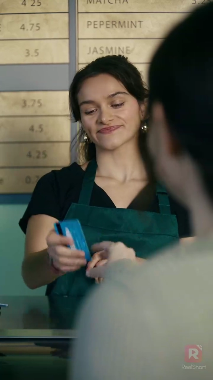 ฉันท้องกับแด๊ดดี้ซีอีโอจอมโหดรูปภาพ