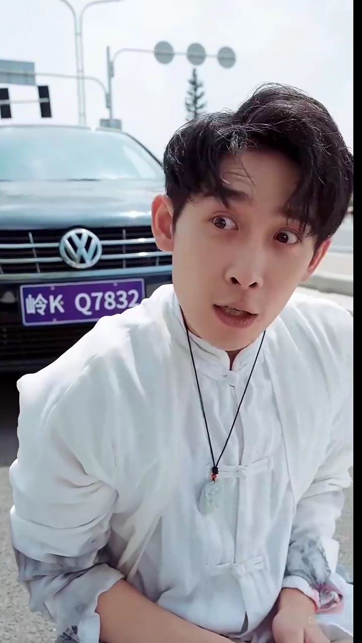 การกลับมาของคนขอทาน ที่เริ่มต้นจากการถูกสาวสวยจับตัวไปรูปภาพ