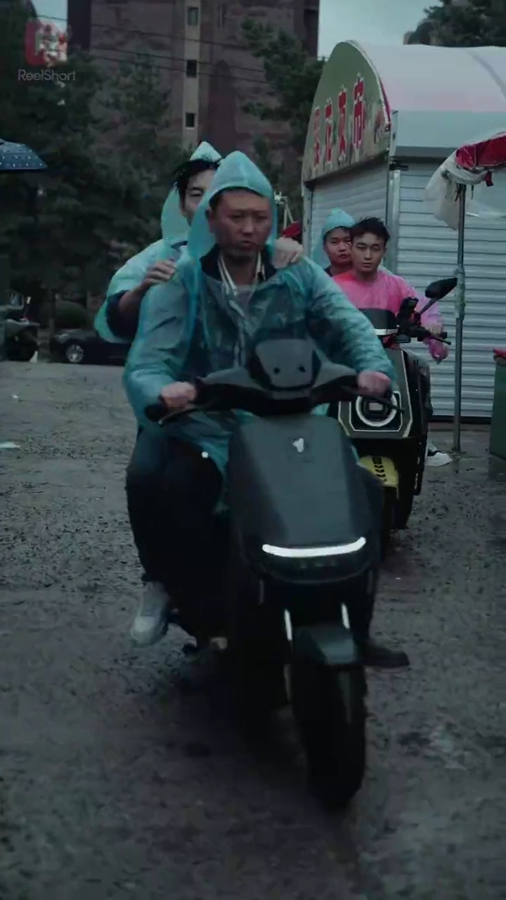 พ่อค้าผลไม้คือ เจ้าของใหญ่รูปภาพ