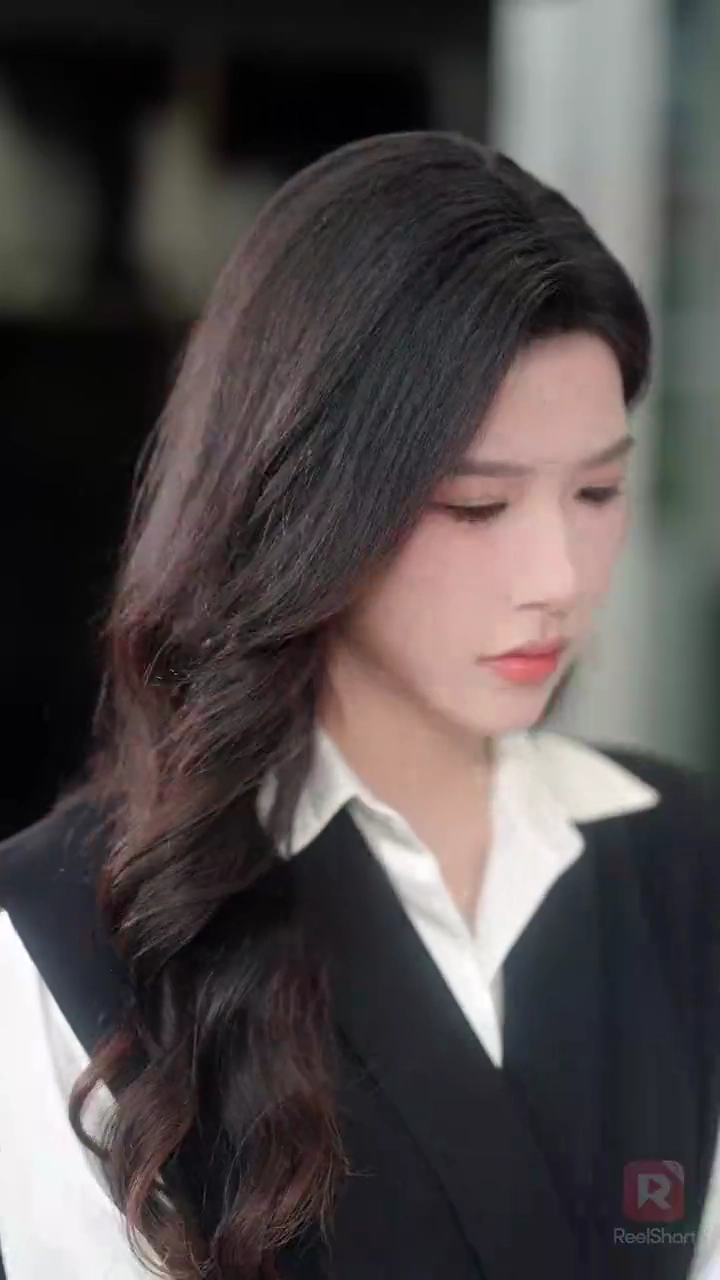 เขยที่ท่านตามหาคือประมุขรูปภาพ