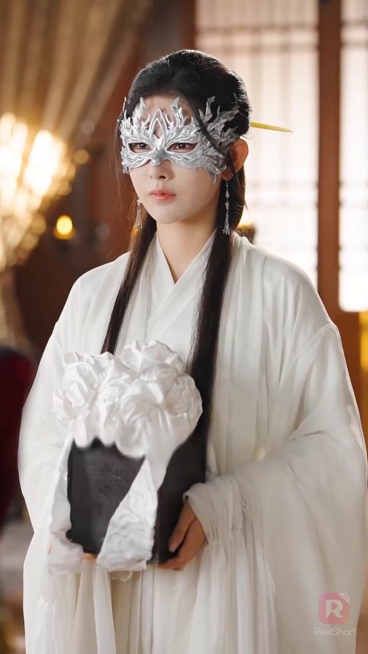 (พากย์) จันทราอาบโลหิตรูปภาพ