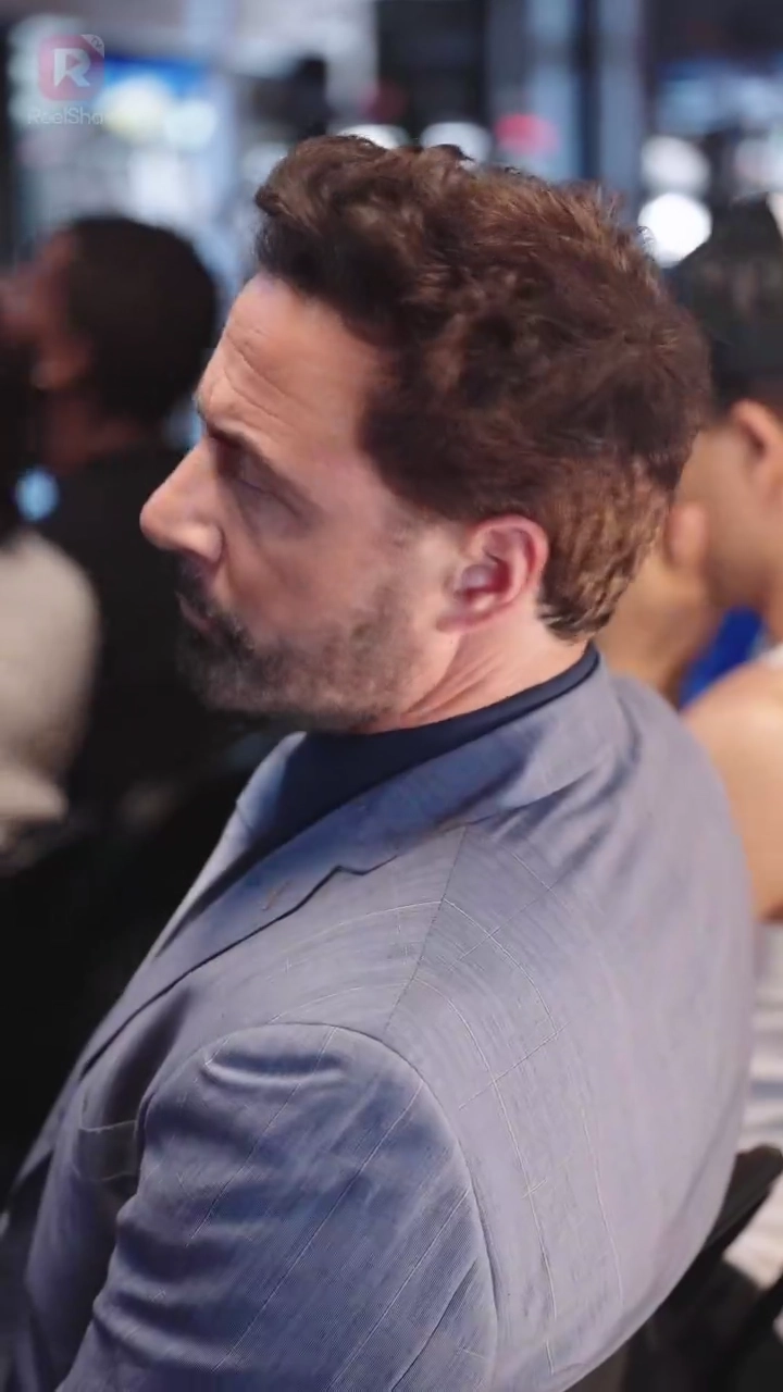 จอมวายร้ายในบ่วงบาศรูปภาพ