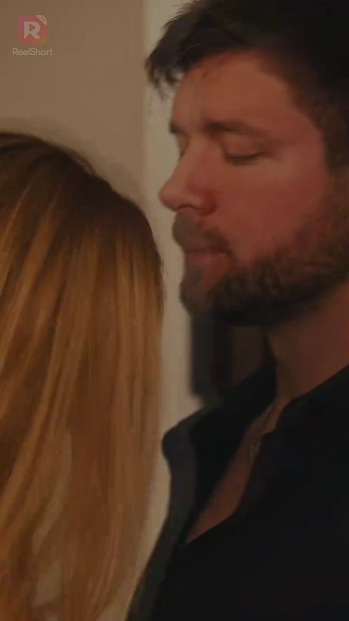 กลยุทธ์หวนคืนของอดีตภรรยารูปภาพ