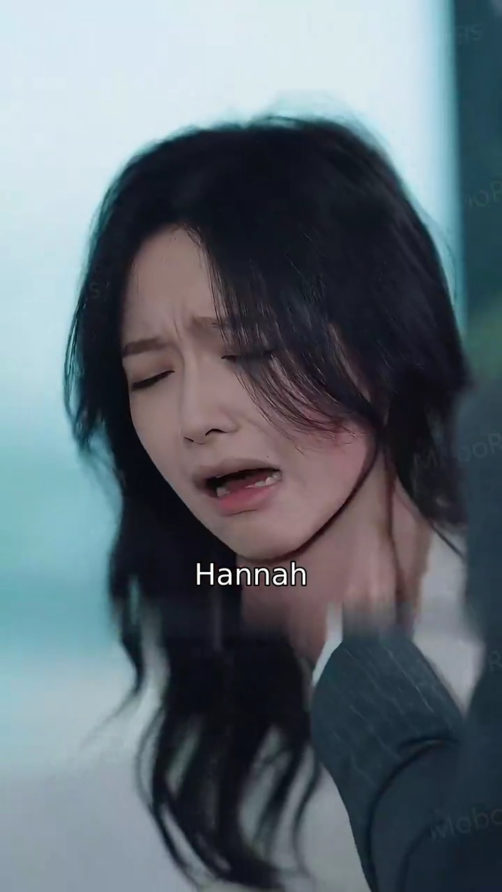 Istri CEO yang Tak Termaafkanfoto