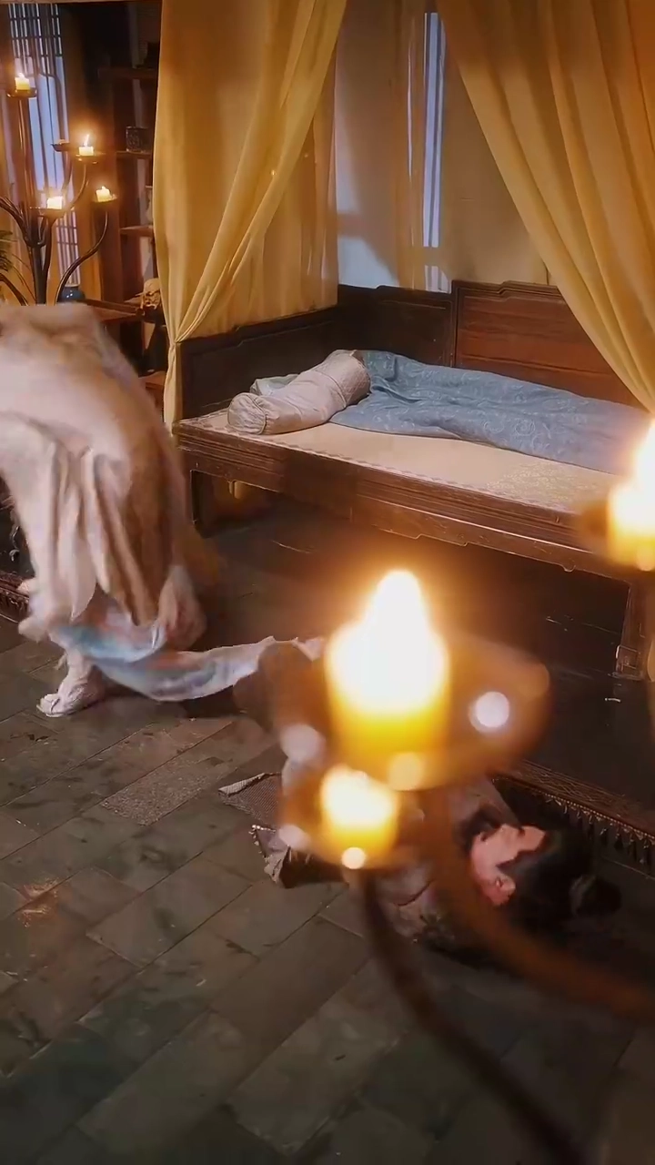 ただの王族の夫が、実は皇帝陛下!?写真